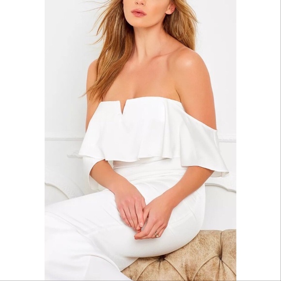 Lovers + Friends The Santa Barbara Off Shoulder Gown White Size 10 - Picture 2 of 12